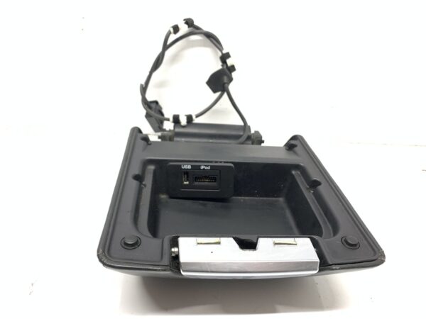 2012, Land Rover, Discovery, HSE, IV L319, Console Lid - Image 3