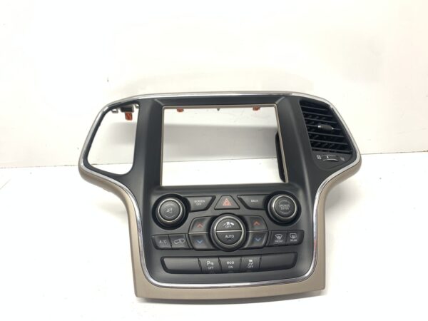 2013, Jeep, Grand Cherokee, Limited, Heater Controls - Image 3