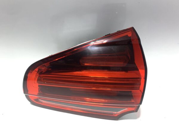 2016, Porsche, Cayenne, 92A, Right Boot Light