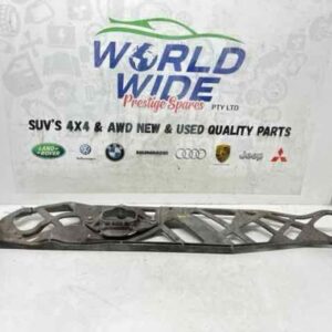 AUDI SQ5 2013 8R ENGINE MOUNT SUPPORT BRACE 8R0199521C