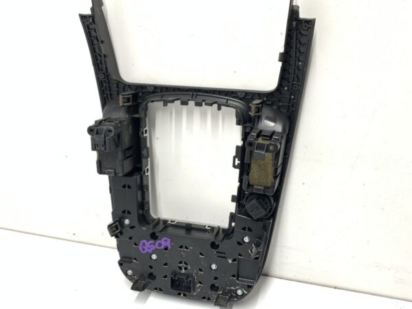 2009, Audi, Q5, Quattro, 8R, Radio Controls - Image 3