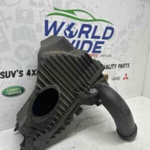 PORSCHE CAYENNE 2012 4.8L V8 RIGHT SIDE AIR BOX