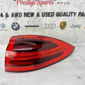 PORSCHE CAYENNE 2016 TAIL LIGHT RIGHT