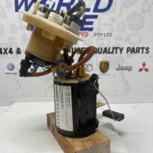 RANGE ROVER EVOQUE 2012 2.0L PETROL FUEL PUMP ELECTRIC