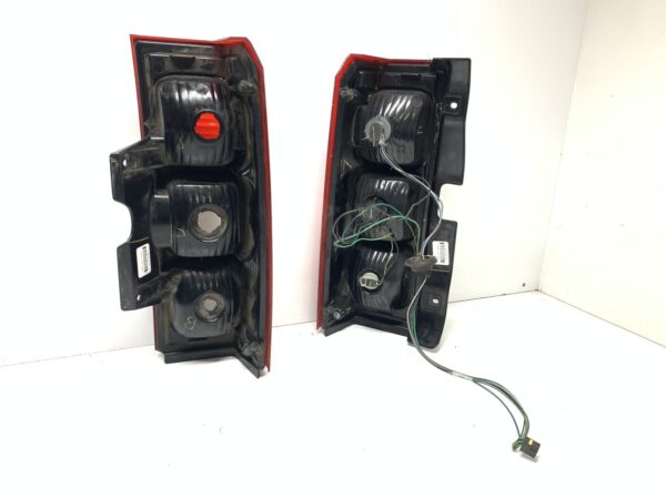 2008, Hummer, H3, Left and Right Taillights - Image 4