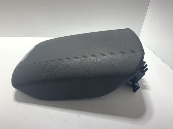 2010, Porsche, Cayenne, 92A, Console Lid - Image 6