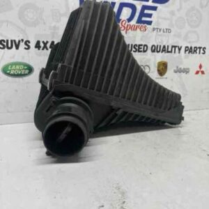 PORSCHE CAYENNE 2012 3.0L DIESEL RIGHT SIDE AIR BOX