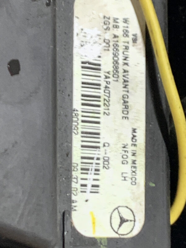 2013, Mercedes-Benz, ML250, M-Class W166, Left Boot Light - Image 4
