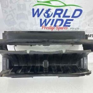 LAND ROVER DISCOVERY 3 2006 L319 RADIATOR AIR DEFLECTOR