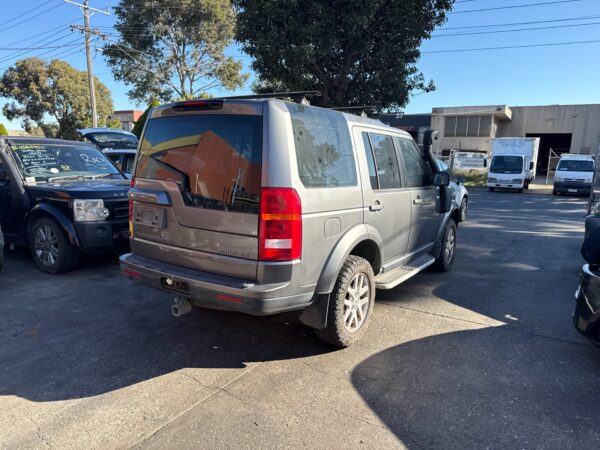 LAND ROVER DISCOVERY 3 2009 L319 DOOR FLARE RR - Image 4