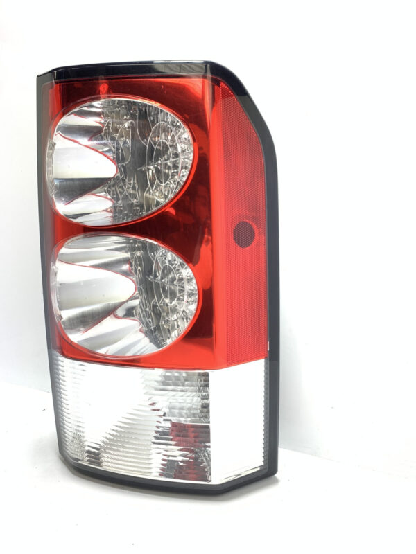 2015, Land Rover, Discovery, HSE, L319, Right Taillight - Image 3