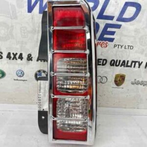 HUMMER H3 2007 TAIL LIGHT RIGHT