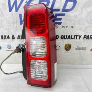 HUMMER H3 2008 TAIL LIGHT RIGHT