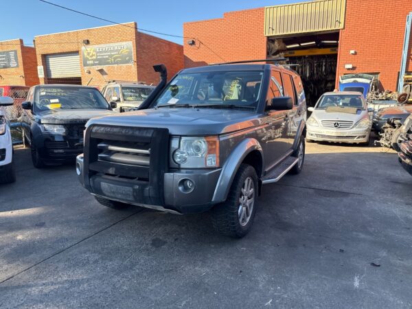 LAND ROVER DISCOVERY 3 2009 L319 DOOR GLASS LF - Image 4