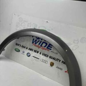 LAND ROVER DISCOVERY 4 2012 MY12 GUARD FLARE RIGHT FRONT
