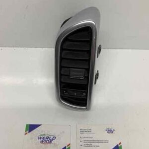 PORSCHE CAYENNE 2012 SERIES 2 MY12 DASH VENTS