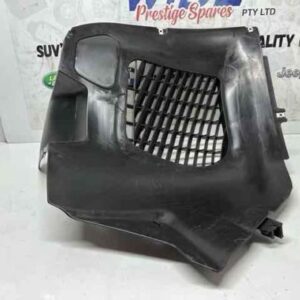 VOLKSWAGEN TOUAREG 2012 7P MY11 GUARD LINER LEFT FRONT