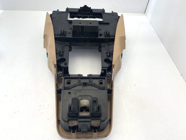2012, Porsche, Cayenne, 92A, Gearshift Surround / Trim/ Heater Controls - Image 3