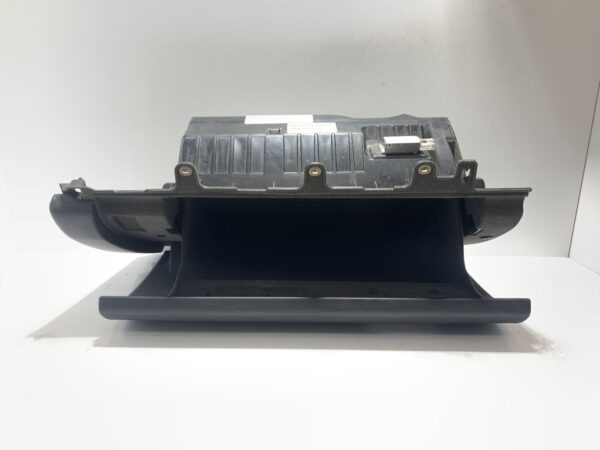 2012, Porsche, Cayenne, S, 92A, Glove Box - Image 4