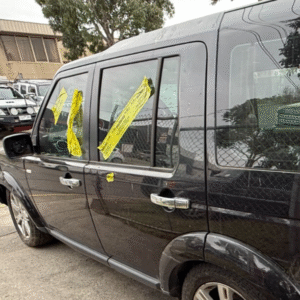 LAND ROVER DISCOVERY 3 2009 L319 4.0L V6 PETROL DOOR GLASS LR