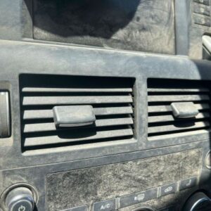 LAND ROVER DISCOVERY SPORT 2017 2.0L DIESEL TURBO DASH VENTS