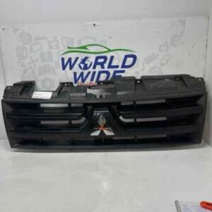 MITSUBISHI PAJERO 2009 NS GRILLE